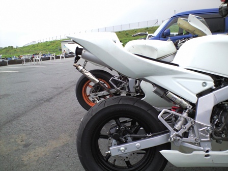 シフトアップ GP ライン ロングシートかうる